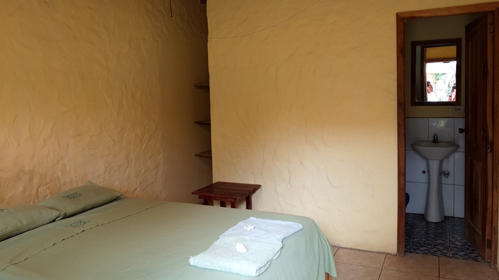 Double room with ensuite bathroom