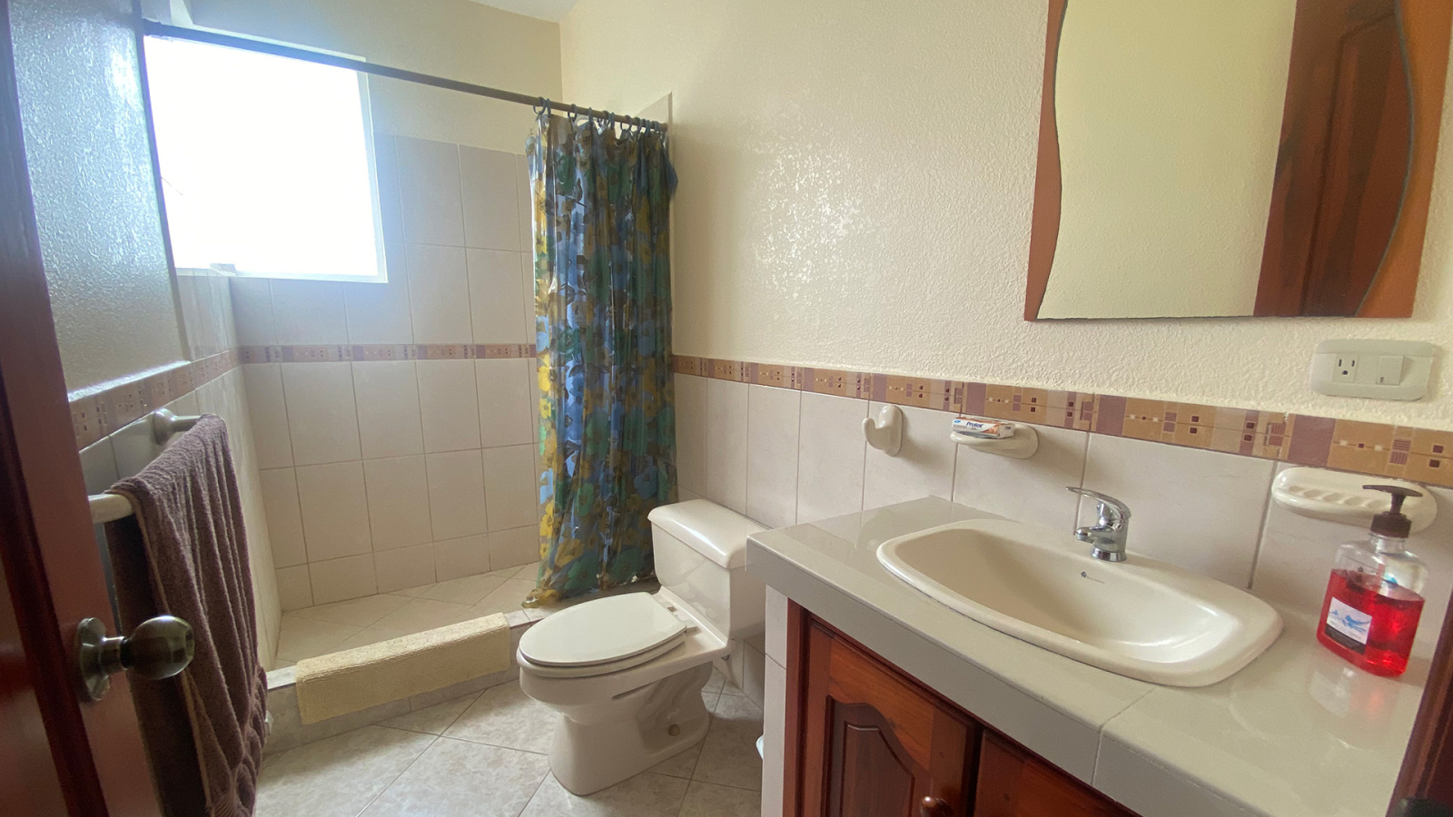 Affordable cceanfront condos for sale in Ecuador