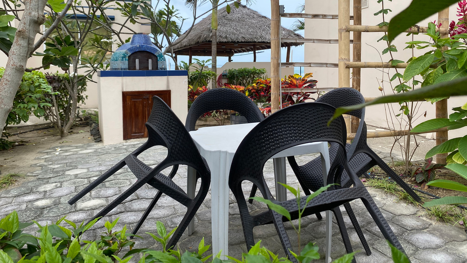 Affordable cceanfront condos for sale in Ecuador